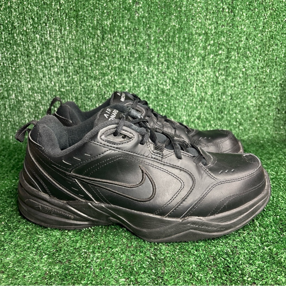 Nike Air Monarch IV Mens 9.5 Wide Dad Shoes Triple Black‎ Lace Up Sneaker